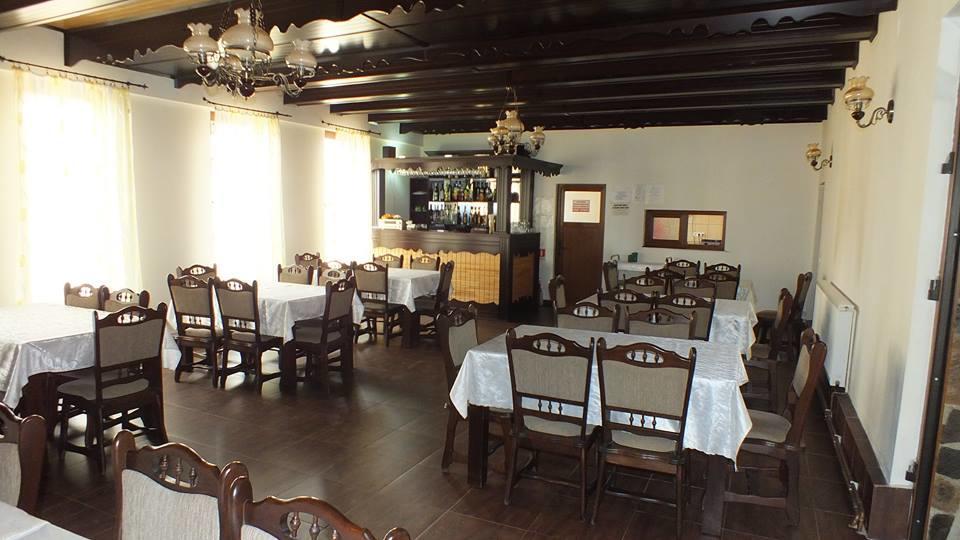Pensiune Restaurant La Pogace Сэпынца Экстерьер фото